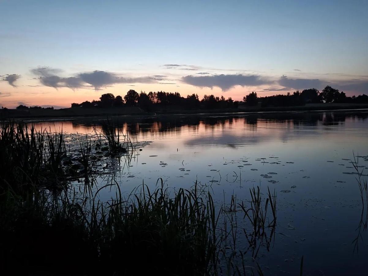 Hytte Na Wyspie -,,Roztoczanskie Morze" Kulikow Exterior foto